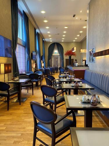 336757270 Hotel Polonia Palace
