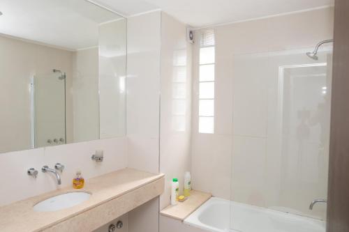 Moderno y Cómodo Excelente Ubicación Ideal Parejas y Familias - image 5