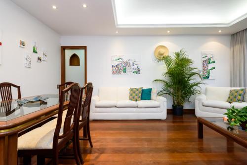 Omar do Rio - GSM 300/701: Grande apto p/ ate 7 pessoas, Internet 250mbps, Garagem + Smart TV, Works