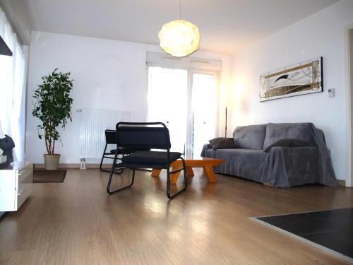 Two-Bedroom Apartment image 6