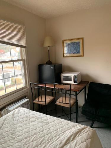 Summer Place Hotel - image 6