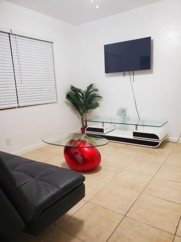 Singer Island Inn, West Palm Beach