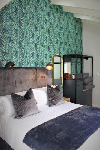 The Executive Bed and Breakfast – East London, IA