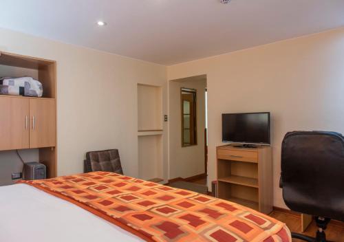Deluxe Room image 3