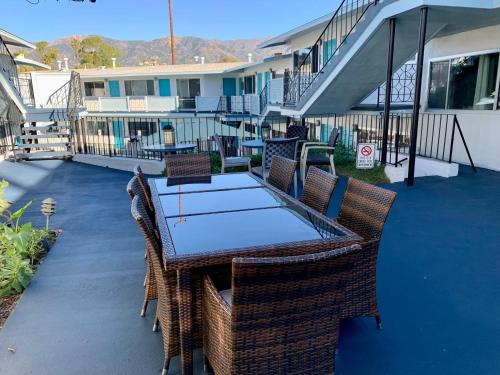 Inn at East Beach - image 10