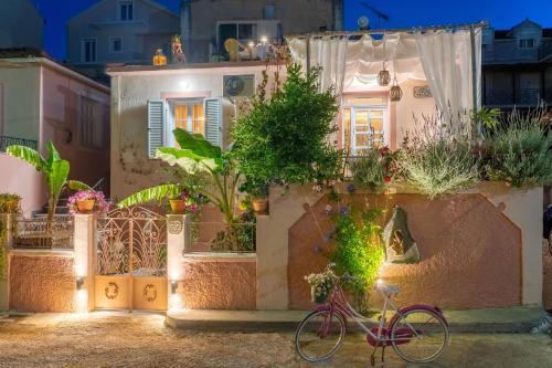 Flowers in the city - Elegant Home in Argostoli