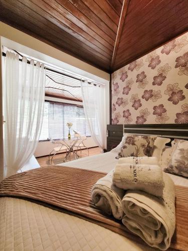 Book the Luxury Suite with Spa Bath Luxury Suite with Spa Bath