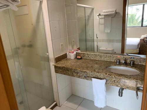 Baño, Tropical Executive Hotel in Riverfront