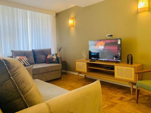 Casa para 10 | Chácara Sto Antônio, São Paulo