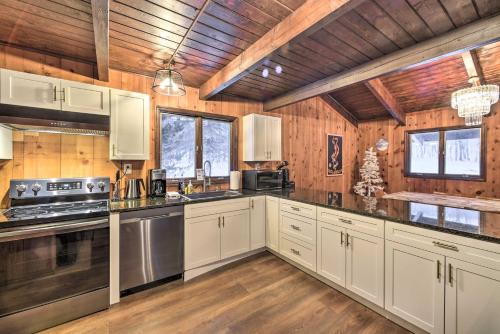 Modern and Cozy Windham Mountain Home Hike and Tennis - image 7