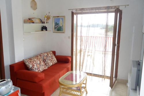 Apartments by the sea Cove Gornja Krusica, Solta - 16376