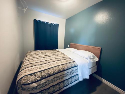 Sands Inn in South Gate, USA