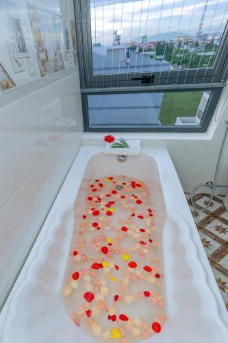 Tho Huong Hotel - Phan Thiet near Ho Chi Minh Museum