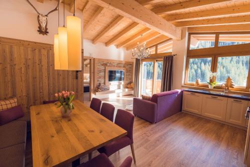 336859368 Alpinhotel Berghaus spa