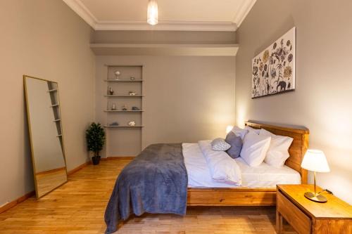 MISSAFIR Enchanting Apartment in the Historic Glavani Building with Fascinating View in Beyoglu