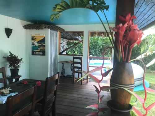 อาหารและเครื่องดื่ม, Fare HONU Cook’s Bay Moorea in มาฮาเรปา