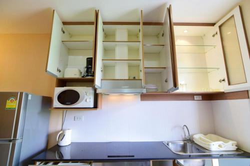 Whispering Palm Condo 50 sqm