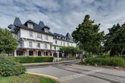 Hotelli välisilme, Le Pavillon des Fleurs in Menthon-Saint-Bernard