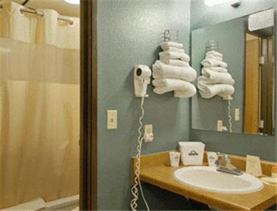 sunset-inn-suites