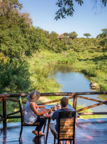 Lukimbi Safari Lodge