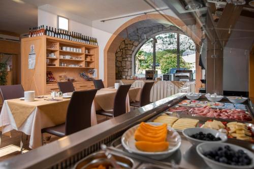 Étterem, Maso Agritur Santa Lucia in Dro