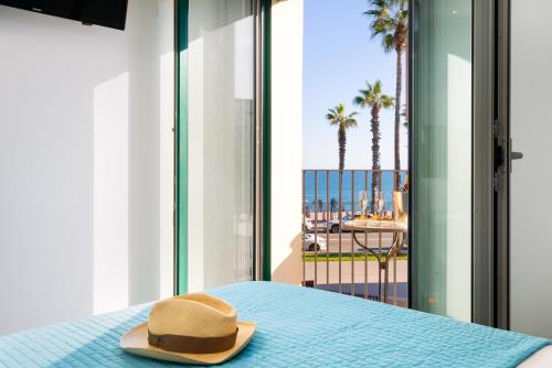 Kronos on the Beach suite 1 - image 10