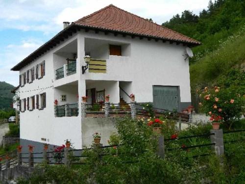 Casa Rural Mantxoalorra - Accommodation - Ochagavía