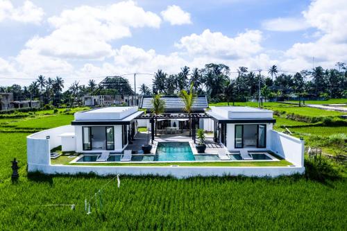 AMAZING 3Br Villa in the middle of Ricefields