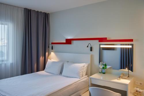 Holiday Inn VILNIUS Room Type - Standard Double Room