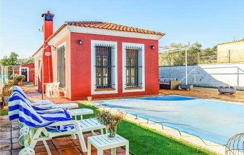 Stunning home in Trujillo with Outdoor swimming pool and 3 Bedrooms gîte à louer Trujillo