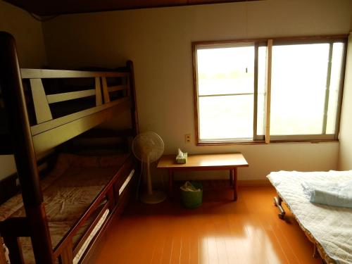 3 bunk beds