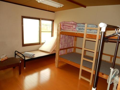 3 bunk beds