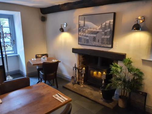 餐廳, 力推巨龍酒店 (Dragon Inn) in 柯里克豪威爾