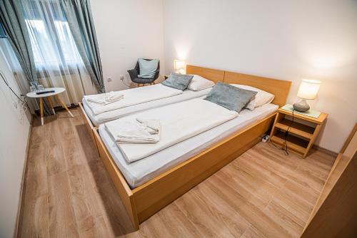 Twin room, external bathroom