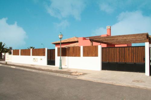  Villas Alicia by Escape Home in Caleta De Fuste