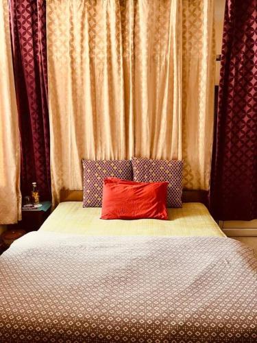 Mango Tree Suites ✪Centrally Located ✪3 BedRooms ✪Parking ✪5 Star Rating