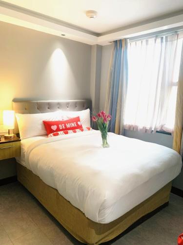 Madison LES Hotel near Brooklyn Bridge