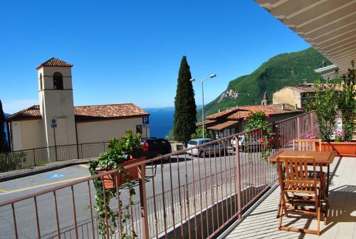 Apartment with Lake View - Annex