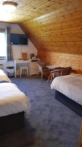 Carn Mhor Bed and Breakfast - image 10