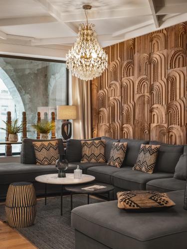 Maisons du Monde Hôtel & Suites - La Rochelle Vieux Port - image 3