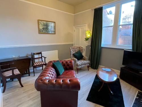 Red Gables - Ground Floor
