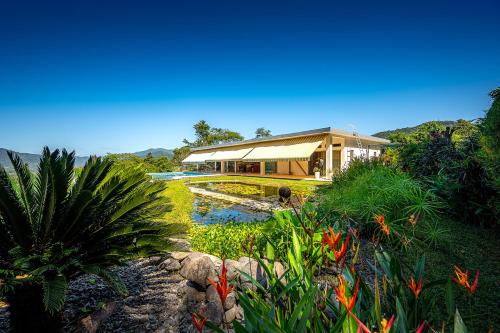 Casa Laureles
