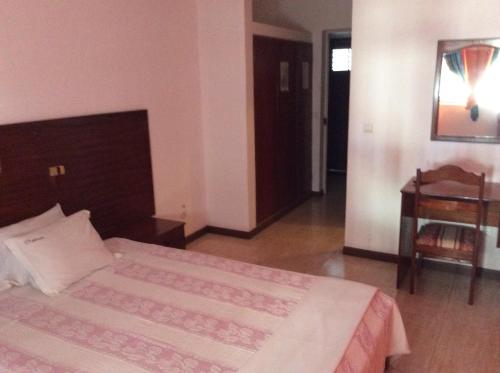 3 double beds, 1 twin bed