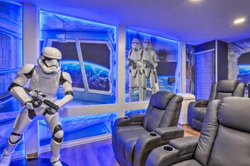 Villa with Home Theater, Bar and Poolside Cinema! in Orlando, USA