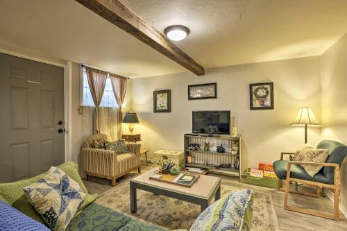 Cozy and Vintage Cedar City Apartment with Fire Pit! Cozy and Vintage Cedar City Apartment with Fire Pit!