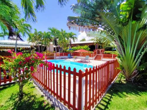 Maison d'une chambre a Plessis Nogent Sainte Rose a 100 m de la plage avec piscine partagee jardin clos et wifi - Location saisonnière - Sainte-Rose