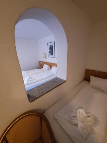 2 double beds