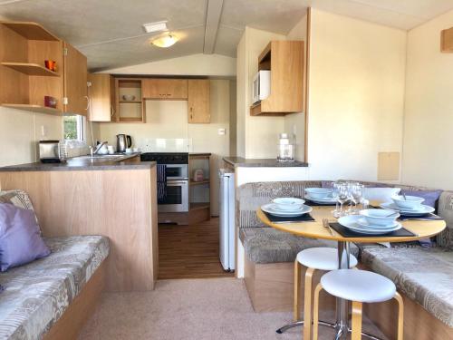 Sycamore Caravan, Mullion, Cornwall