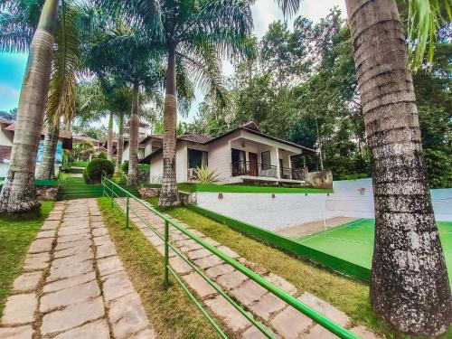 Buitenkant, The Wave Wayanad Resort  in Ambalavayal