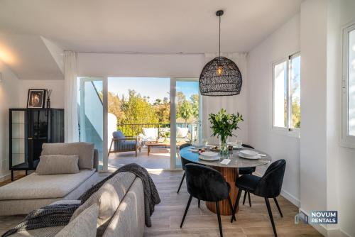 Sierra Park - 18 Newly Renovated Apartments with Pool, Gym, Jacuzzi and Padel